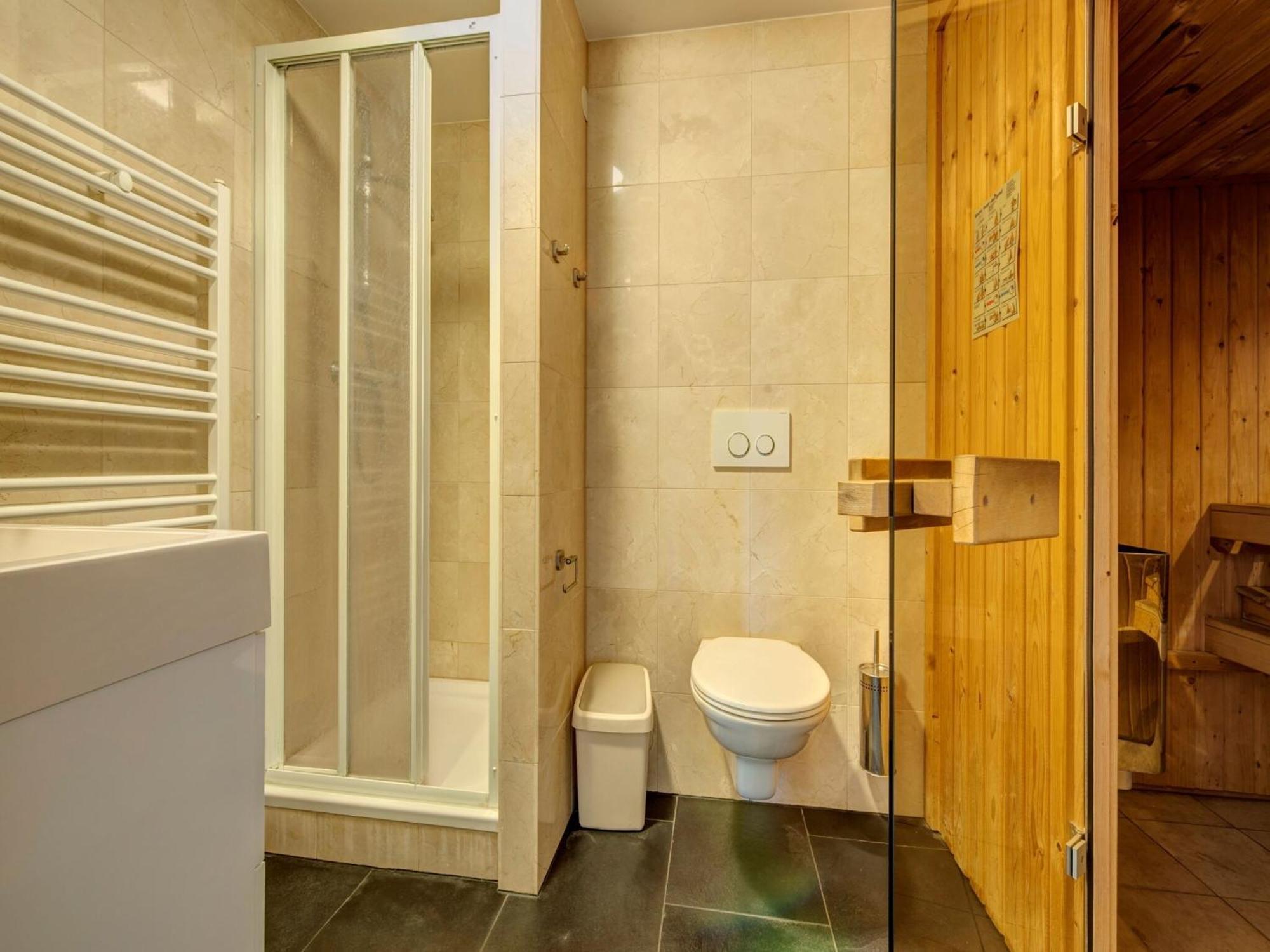 Villa Restyled Villa, Sea At Just 1 Km , In Cozy